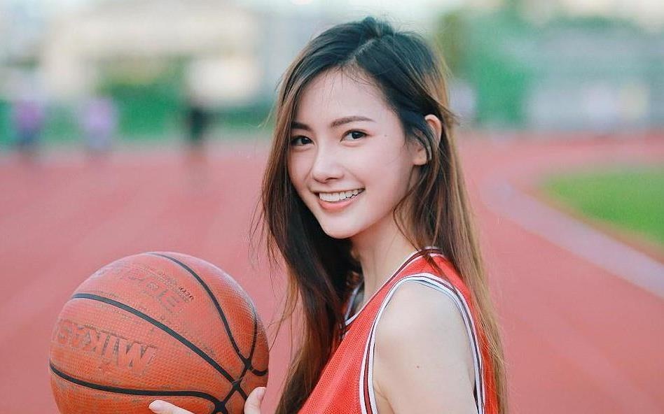 Co nang duoc menh danh 'Angela Baby cua Thai Lan' hinh anh
