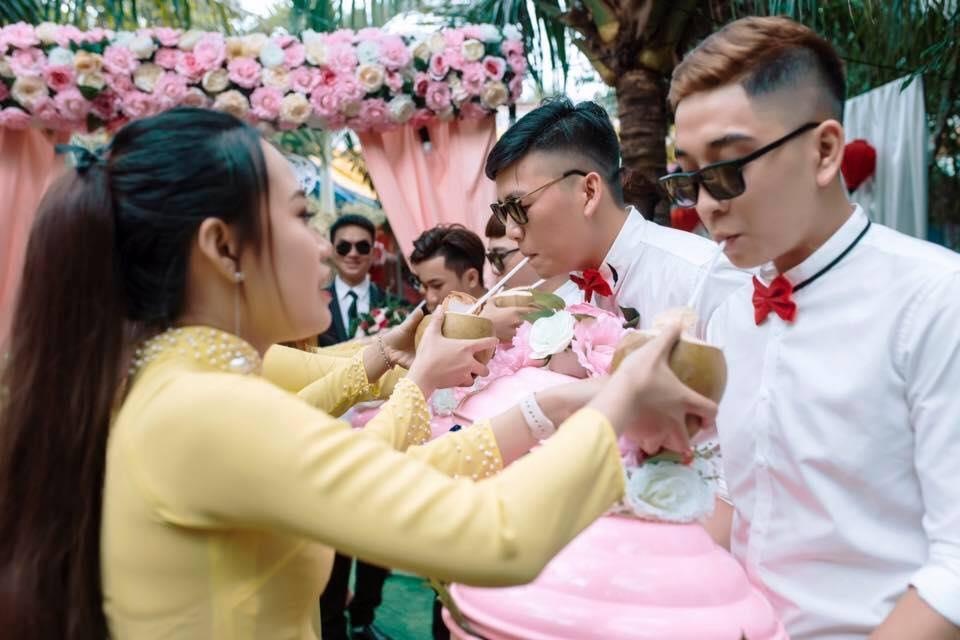 Nhà gái thách cưới hài hước ảnh 2 Nha gai thach cuoi hai huoc anh 2