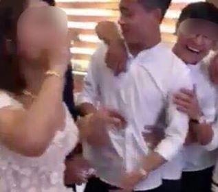 Nhà gái thách cưới hài hước ảnh 6 Nha gai thach cuoi hai huoc anh 6