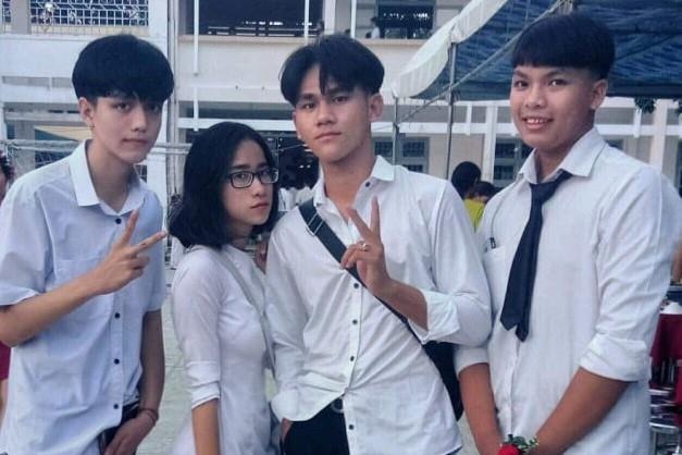 Ba nam trung hoc me an vat, ca nhom ban than ru nhau giam can, lot xac hinh anh