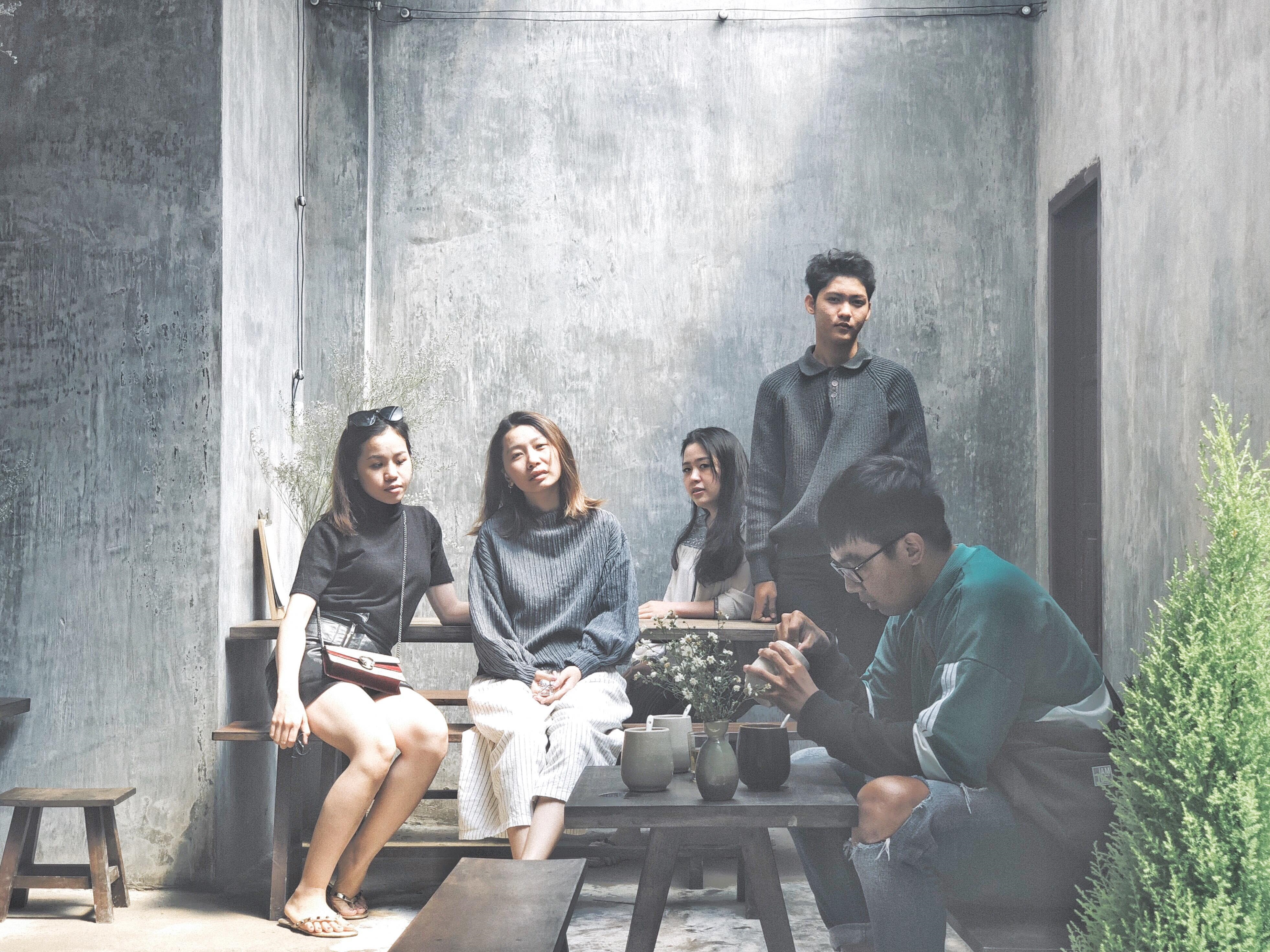 hoi ban than noi tieng anh 11