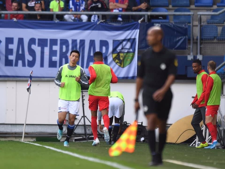 Đoàn Văn Hậu dự bị ảnh 1 Doan Van Hau du bi anh 1