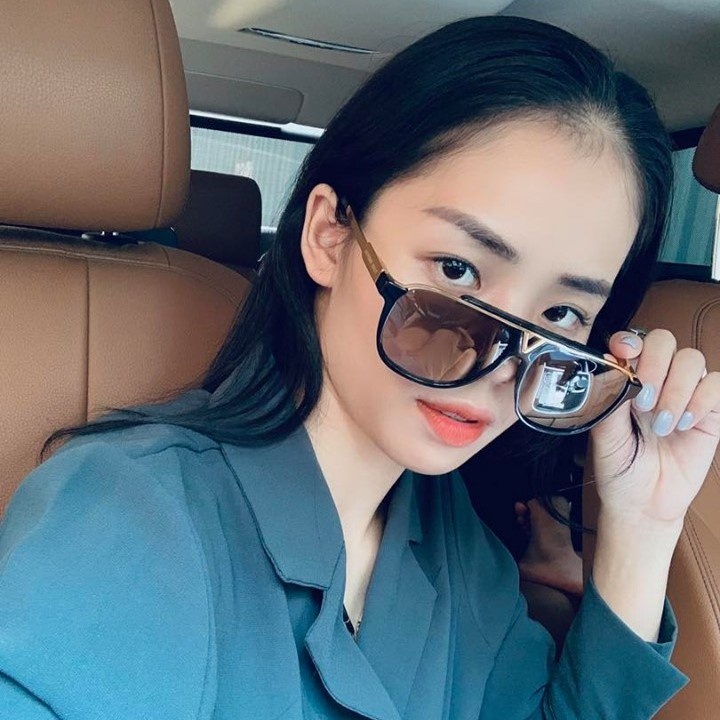 Huong Ly cover anh 6