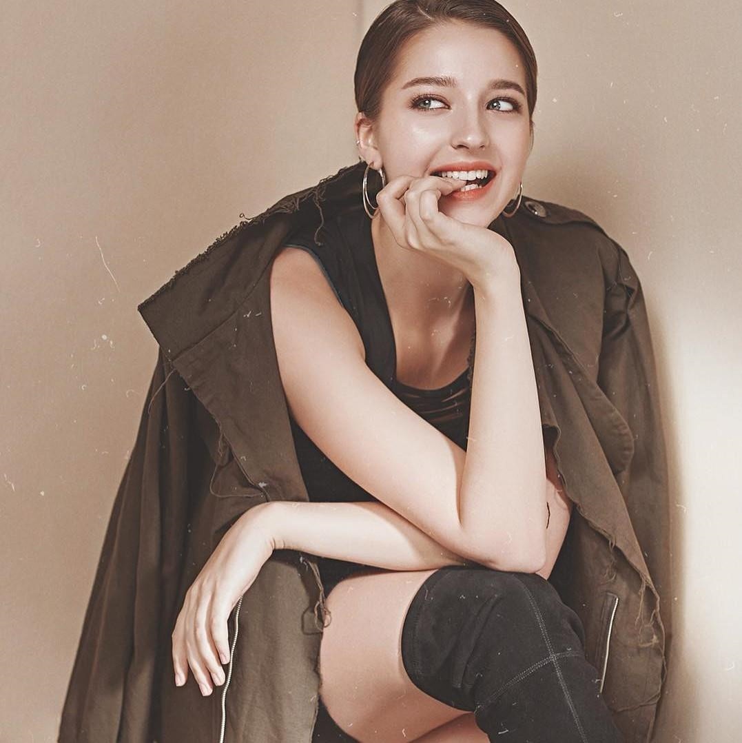 hot girl cover anh 2