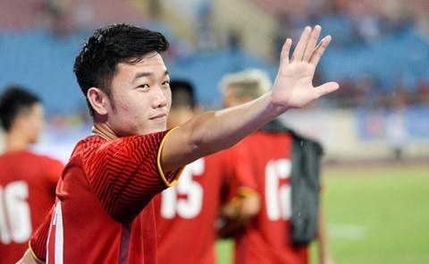 Fan lo lang, chuc Luong Xuan Truong manh me de hoi phuc chan thuong hinh anh