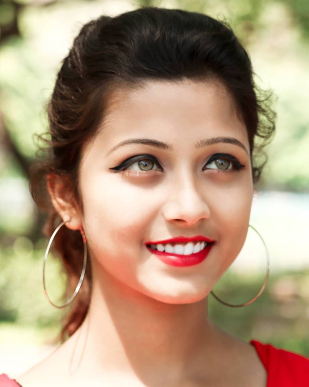 Thieu nu An Do trong le hoi mua xuan anh 7