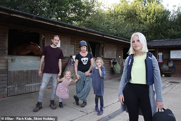 rich kid trai nghiem cuoc song nha ngheo anh 4