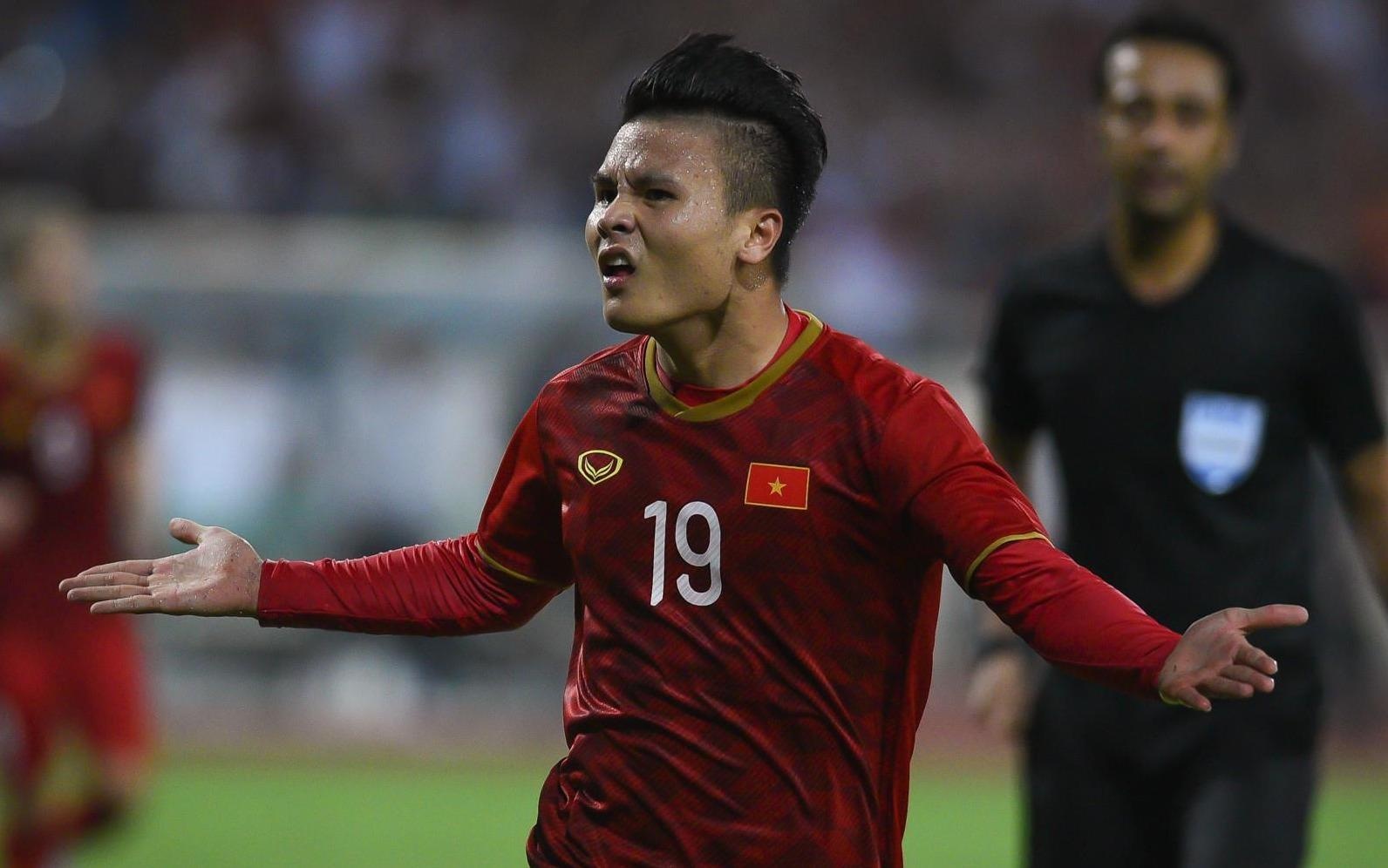 Anh che Quang Hai chiem song mang xa hoi sau tran voi Malaysia hinh anh