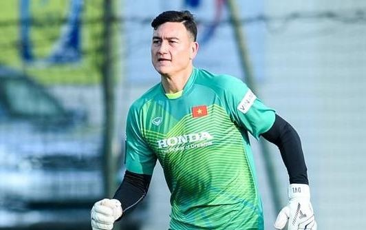 Van Lam hop hoi thu mon, Hai Que cham ca khia khi vua sang Bali hinh anh