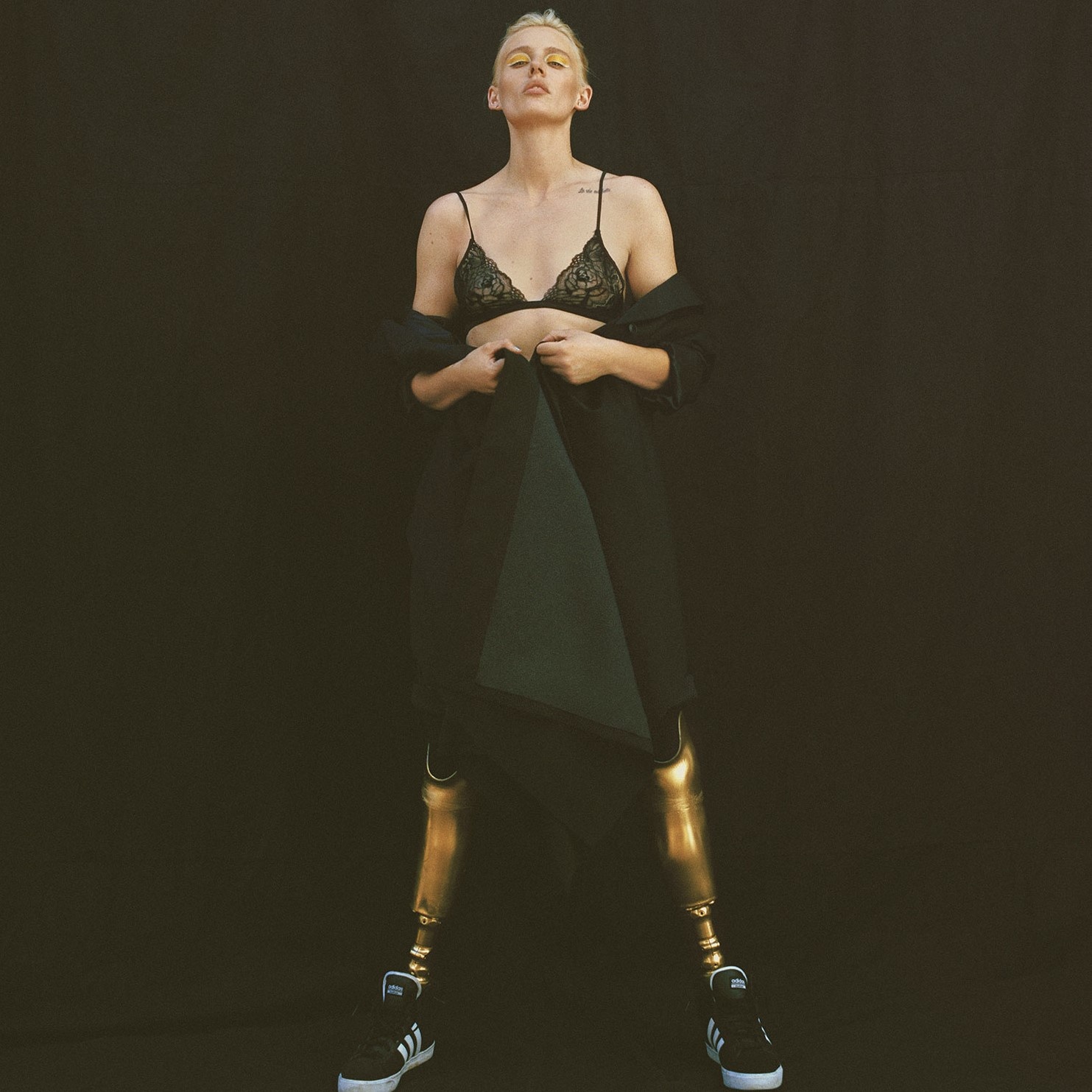 Nguoi mau khuyet tat anh 8