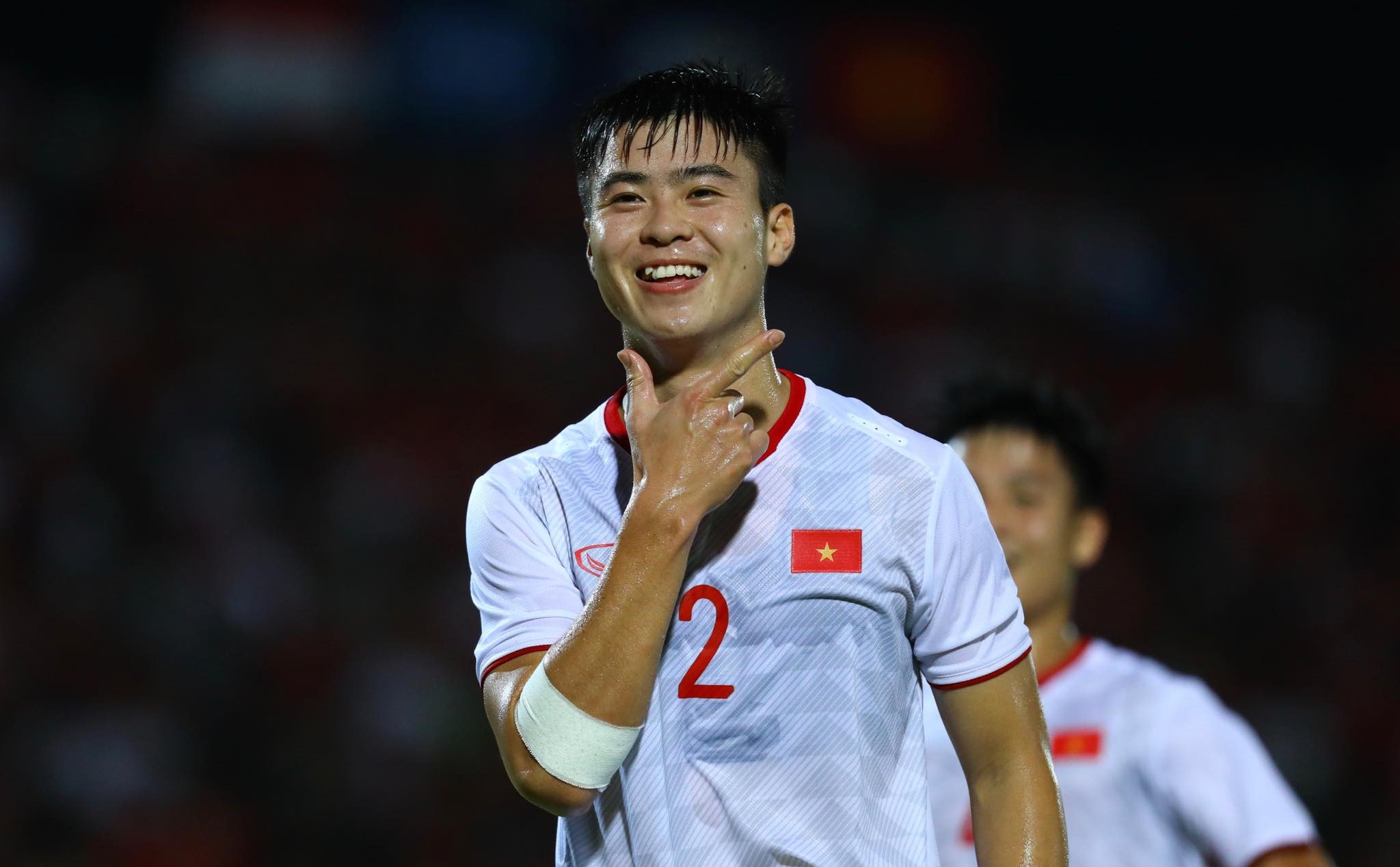 Dinh Trong ru Duy Manh an kem anh 1