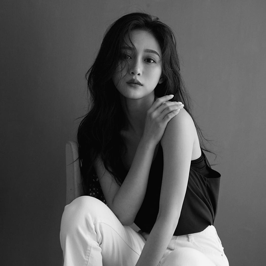 Hot girl tro lai sau 12 nam anh 7