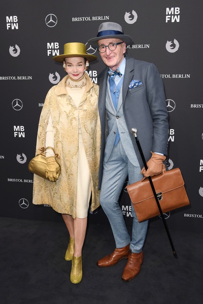 Nhung doi vo chong gia hanh phuc anh 8