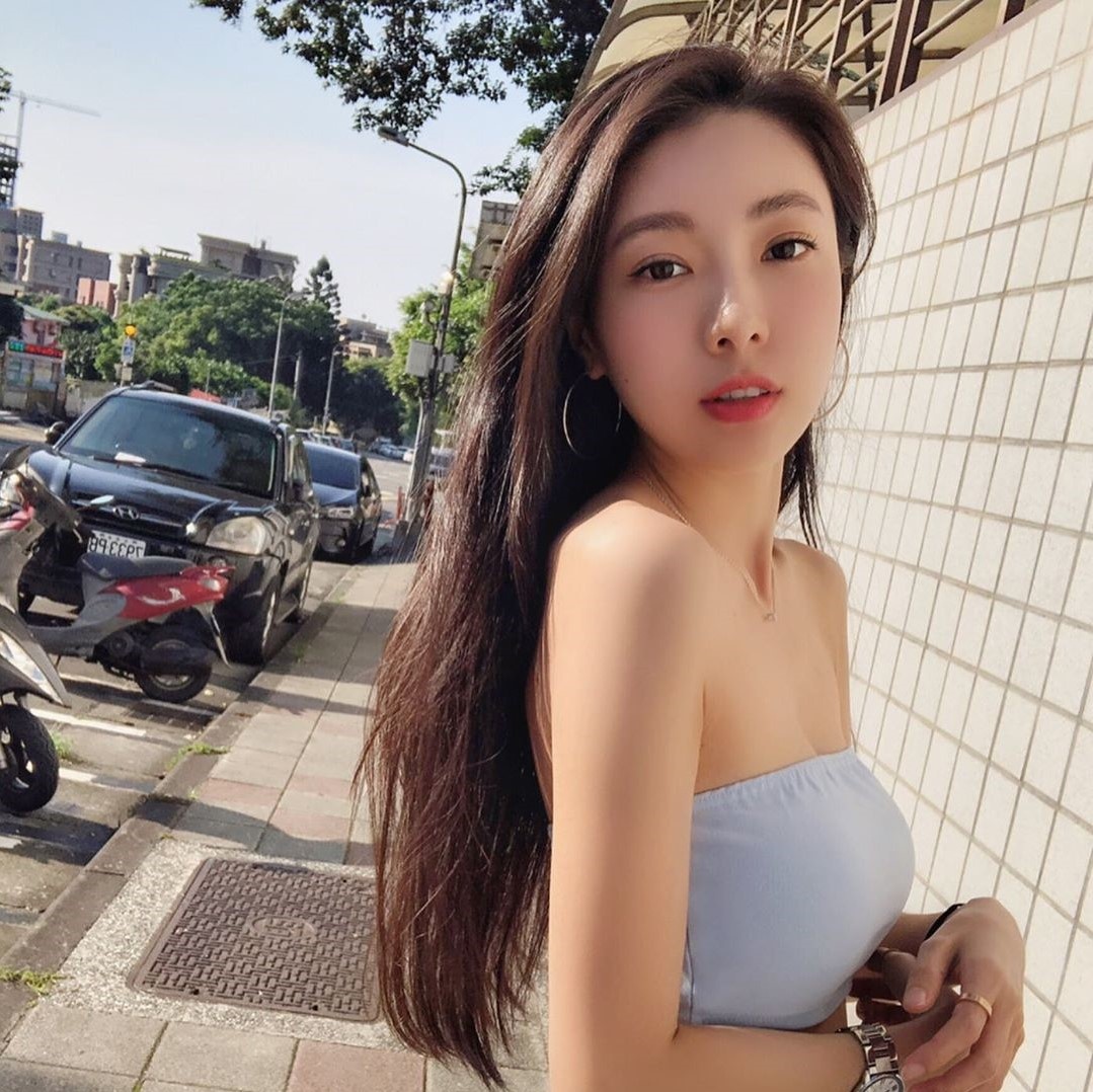 Hot girl nganh tai chinh anh 3