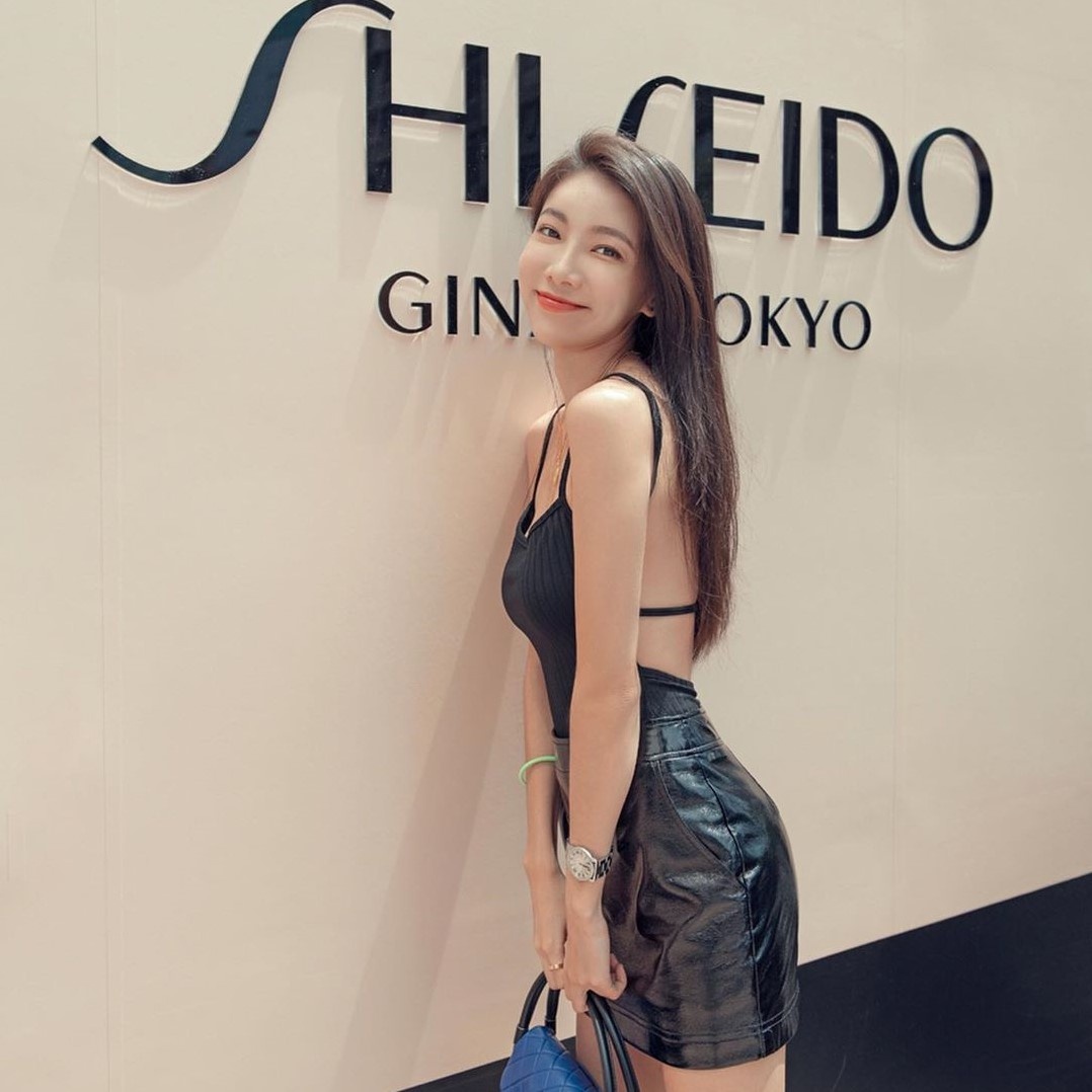 Hot girl nganh tai chinh anh 9