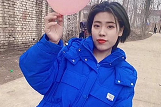 Co gai Trung Quoc di xem mat 20 chang trai trong mot ngay hinh anh