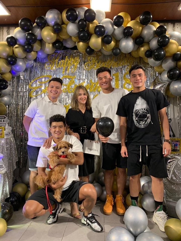 Quang Hai co ban gai moi anh 2