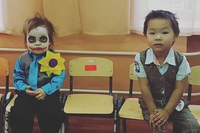 Dac san hoa trang mua Halloween: Joker dang yeu, Annabelle cool ngau hinh anh