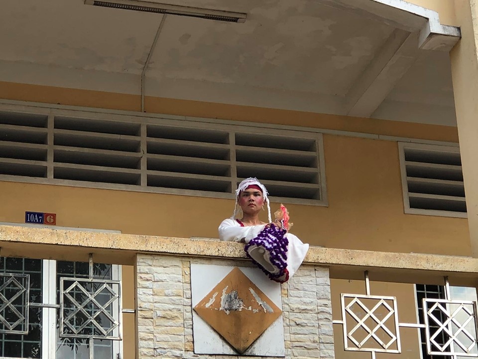 Hoa trang Halloween anh 5