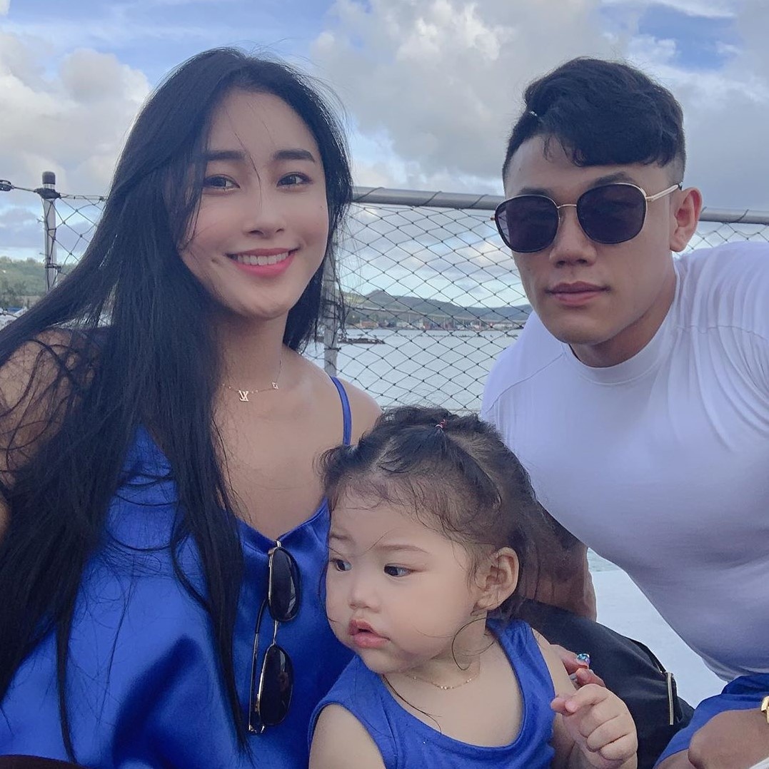 Van dong vien the hinh nong bong anh 9