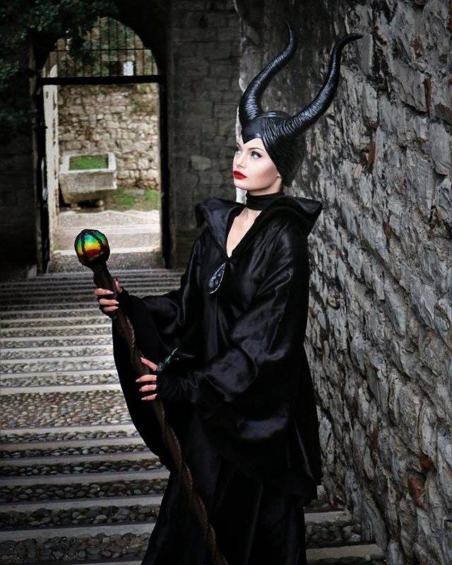 Hoa trang ngay Halloween anh 4