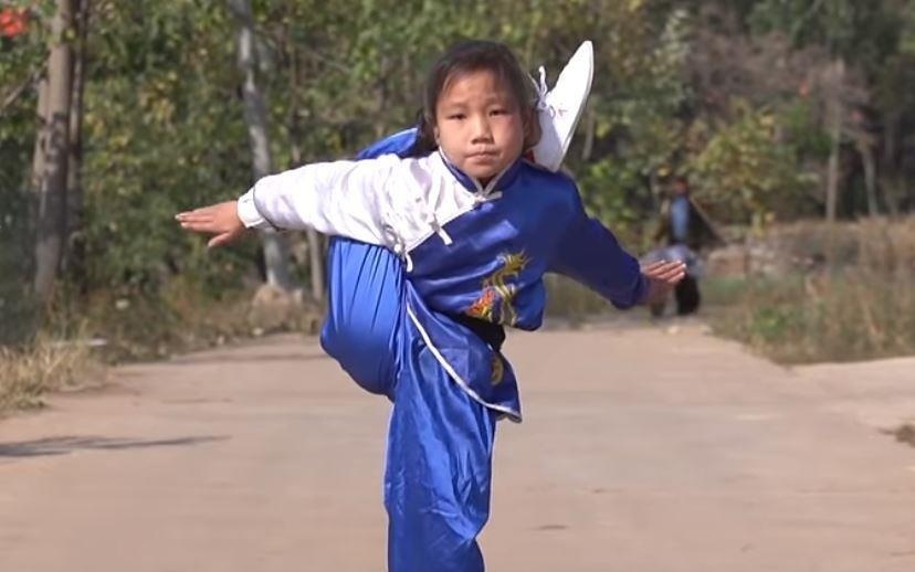 Man mua dao an tuong cua than dong kungfu 9 tuoi hinh anh