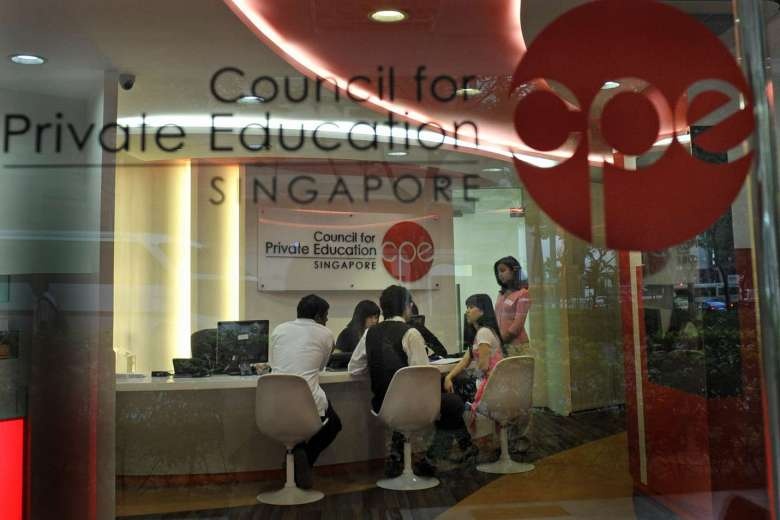 Sinh viên trường tư Singapore thất nghiệp ảnh 3 Sinh vien truong tu Singapore that nghiep anh 3