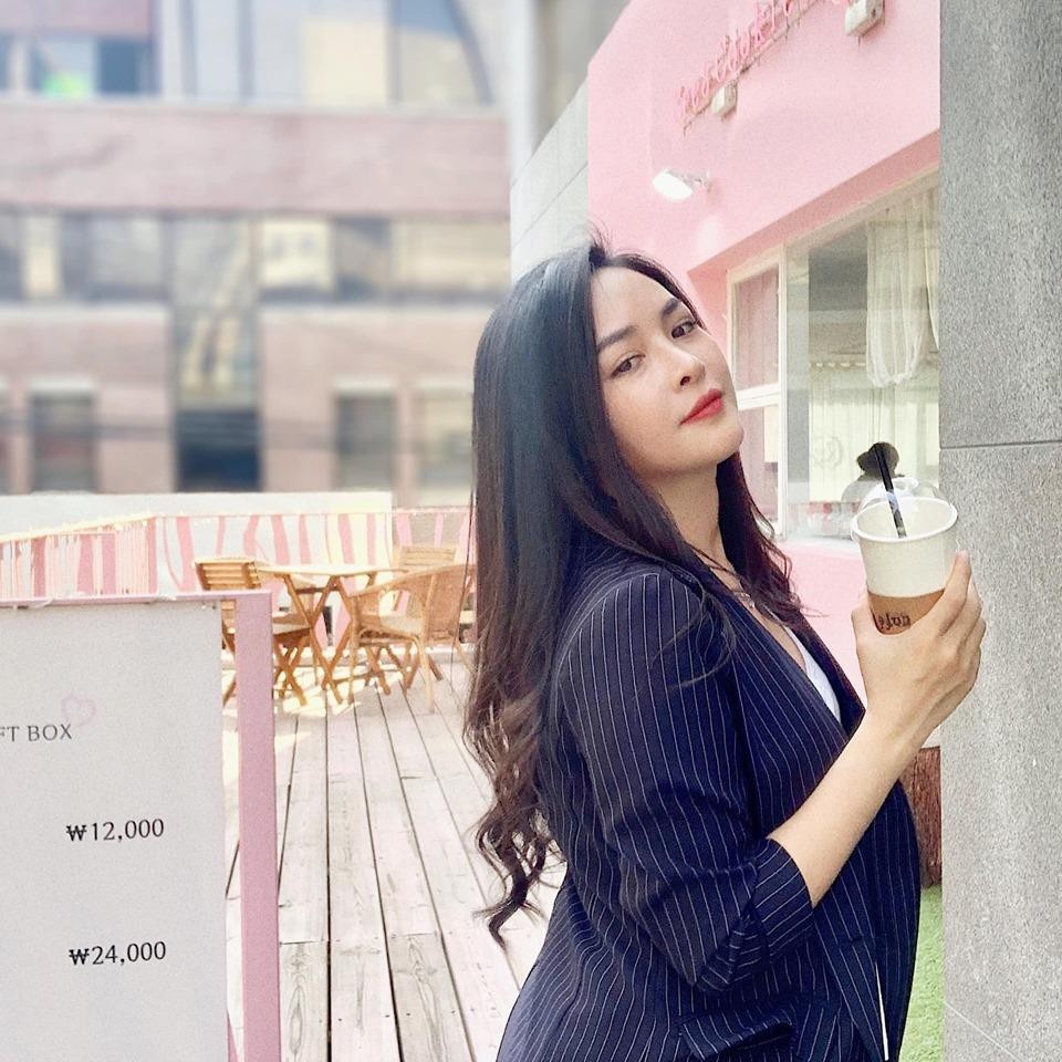 Hot girl phau thuat tham my anh 3