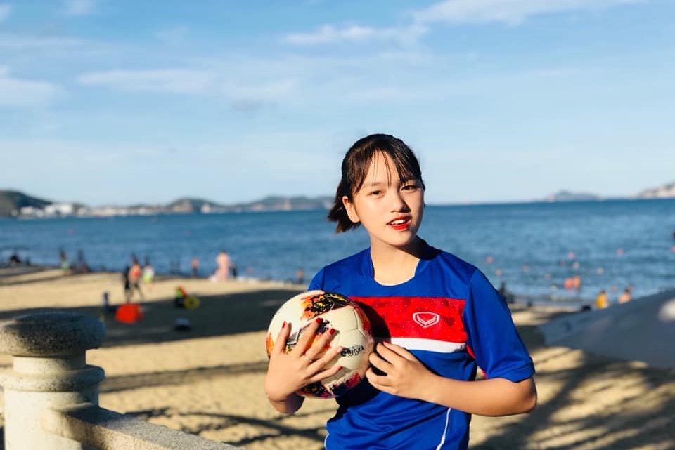 Cau thu U19 nu xinh xan anh 9