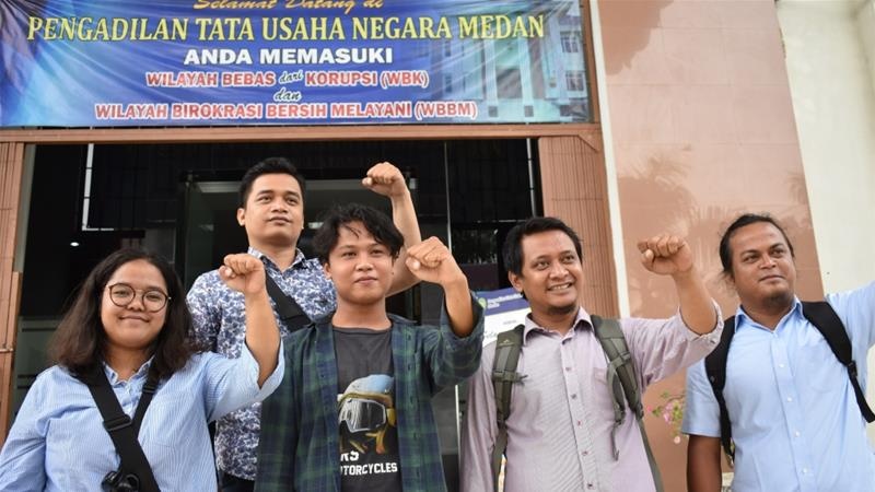 Sinh viên xuất bản truyện đồng tính nữ ảnh 2 Sinh vien xuat ban truyen dong tinh nu anh 2