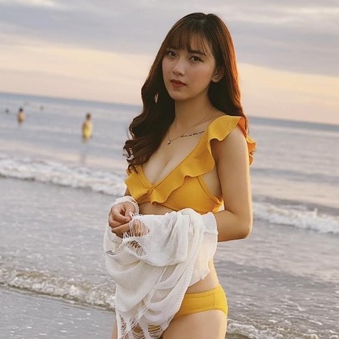 Hot girl co giao anh 10