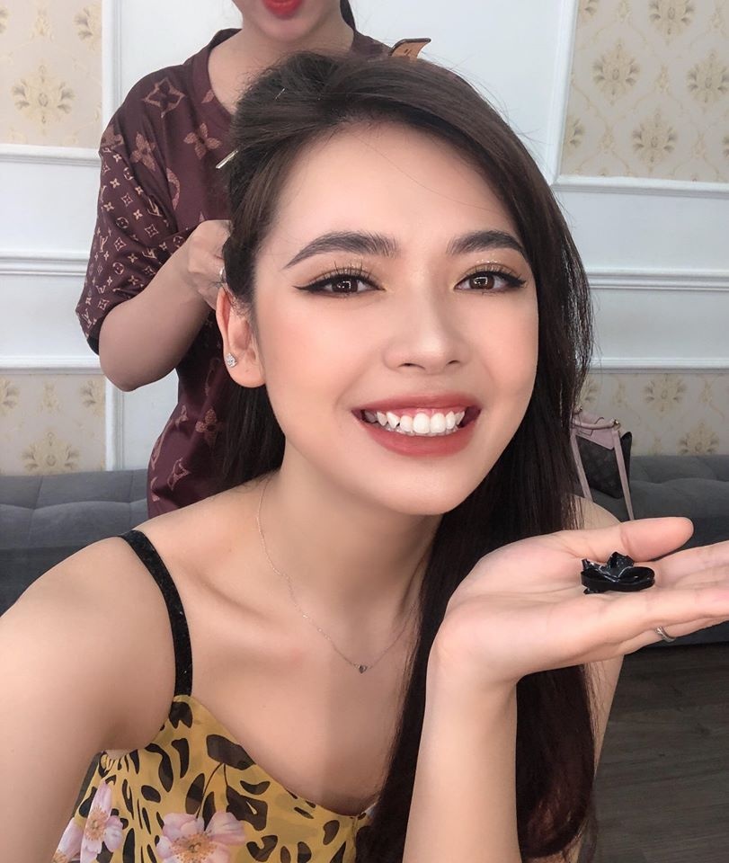 Hot girl co giao anh 3