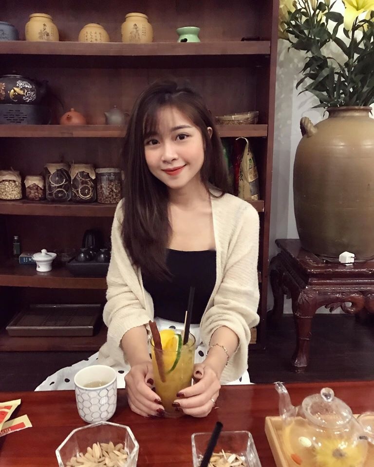 Ban gai Phan Van Duc anh 9