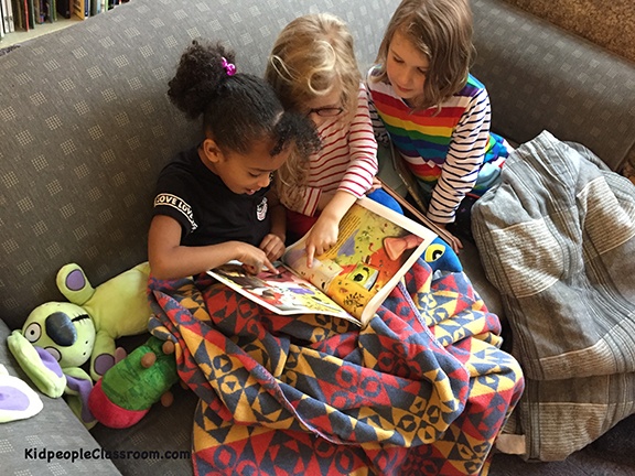 Tre em Dan Mach hoc thau cam anh 2