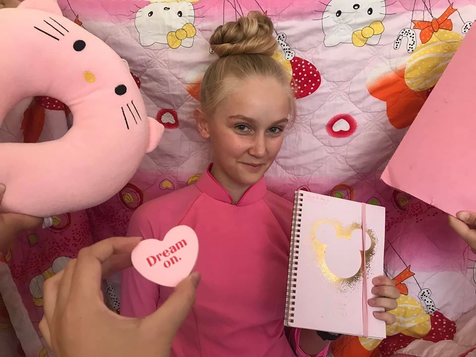 Trend chup anh cua hoc sinh anh 1