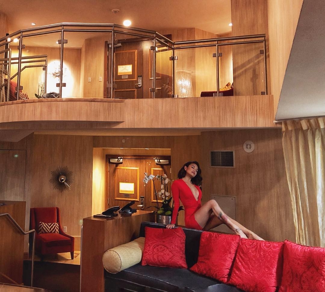 chi gai cau thu giau nhat the gioi anh 2