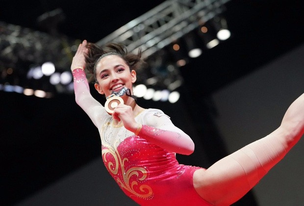 Hoa khoi the duc dung cu anh 8