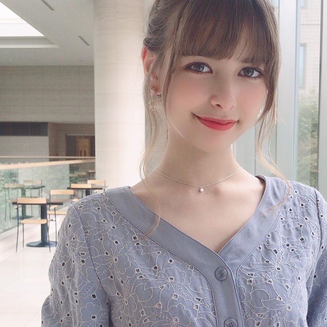 Hot girl lai 5 dong mau anh 6