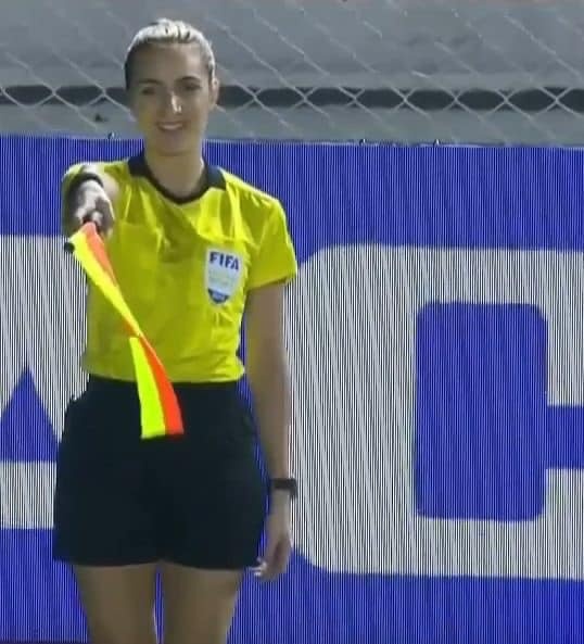 Nu trong tai bat chung ket anh 3