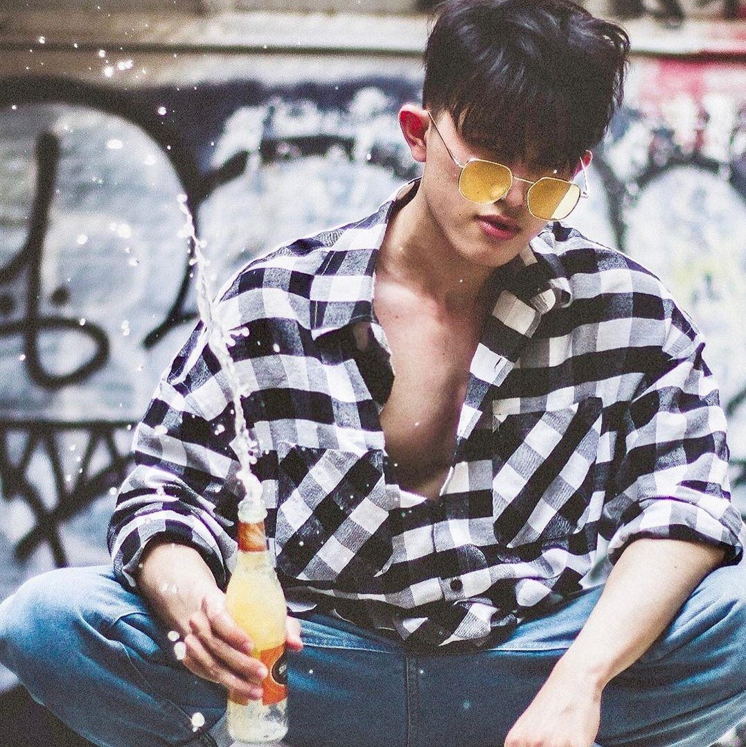 nhan sac quan trong voi dan ong anh 10