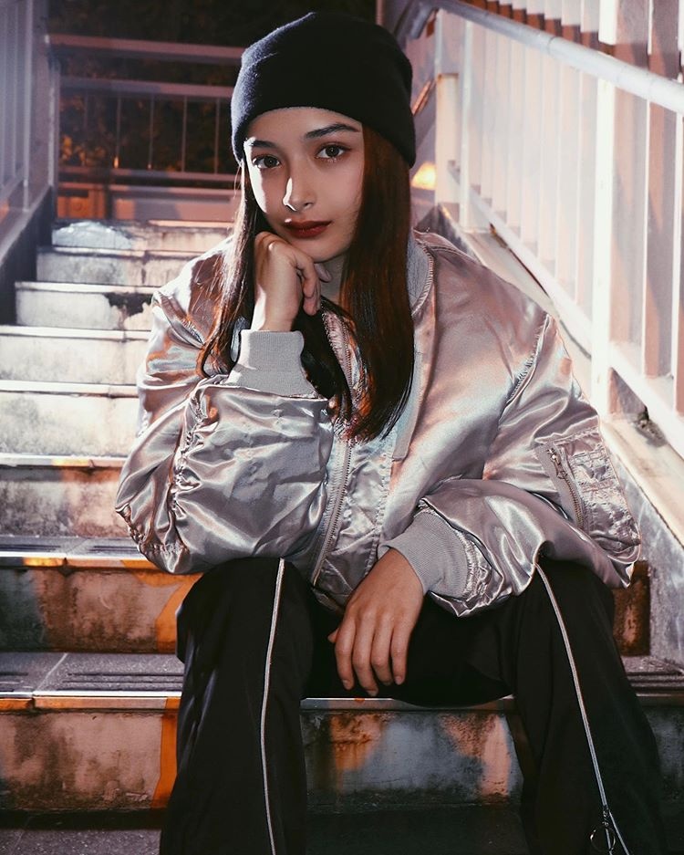 Chi em la hot girl lai Nhat Ban anh 6