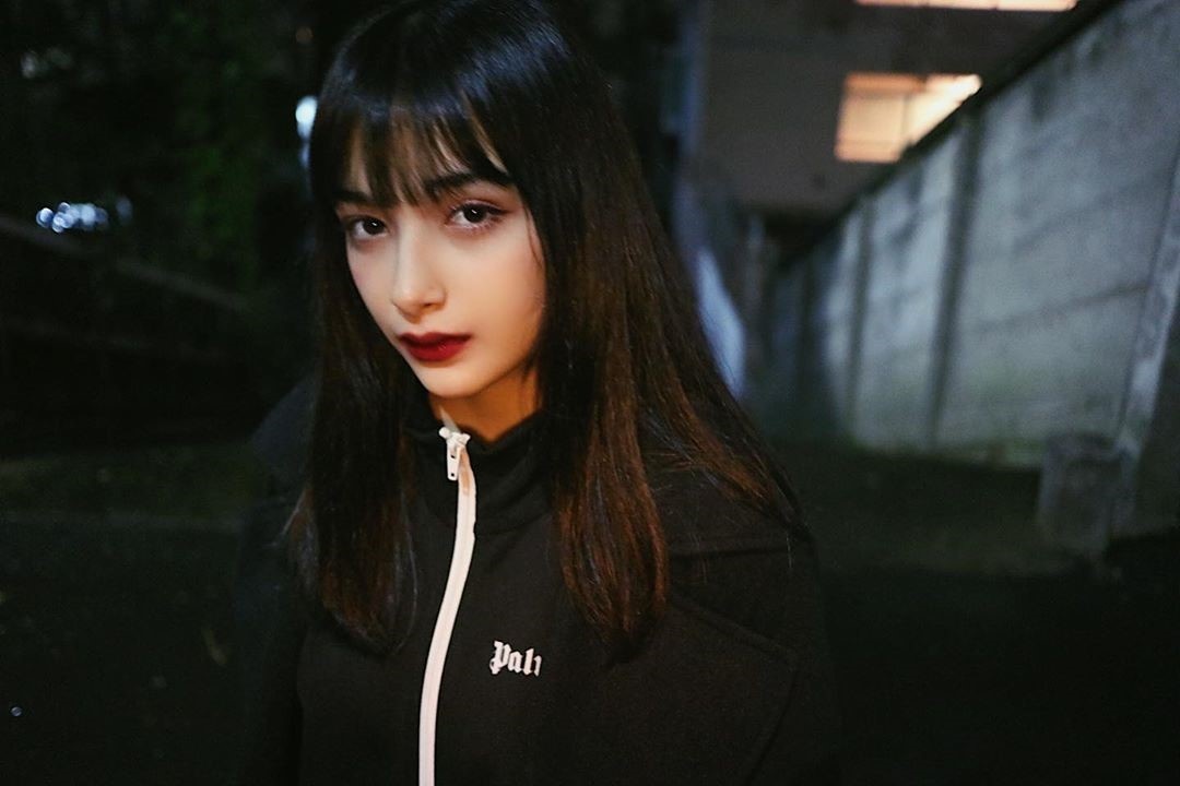 Chi em la hot girl lai Nhat Ban anh 9