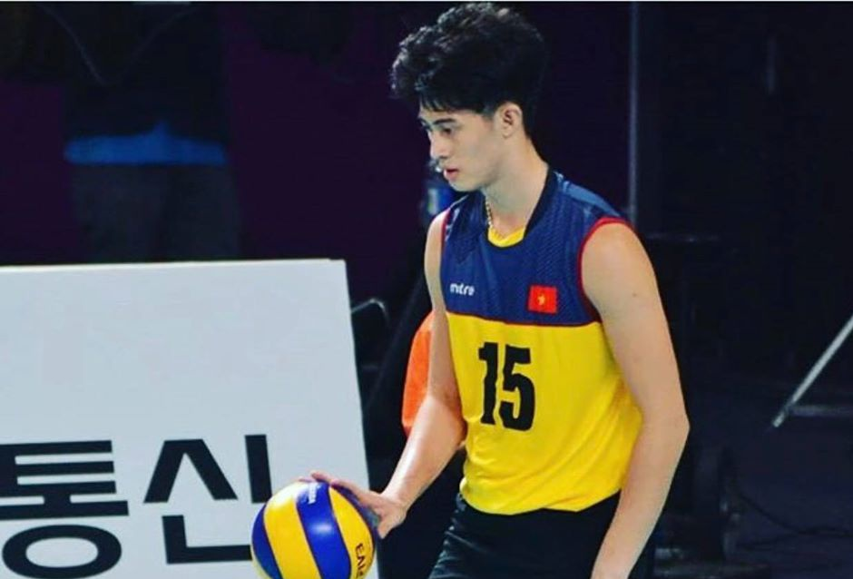 Hot boy bong chuyen Phu Tho gay chu y nho dien trai, cao 1,90 m hinh anh