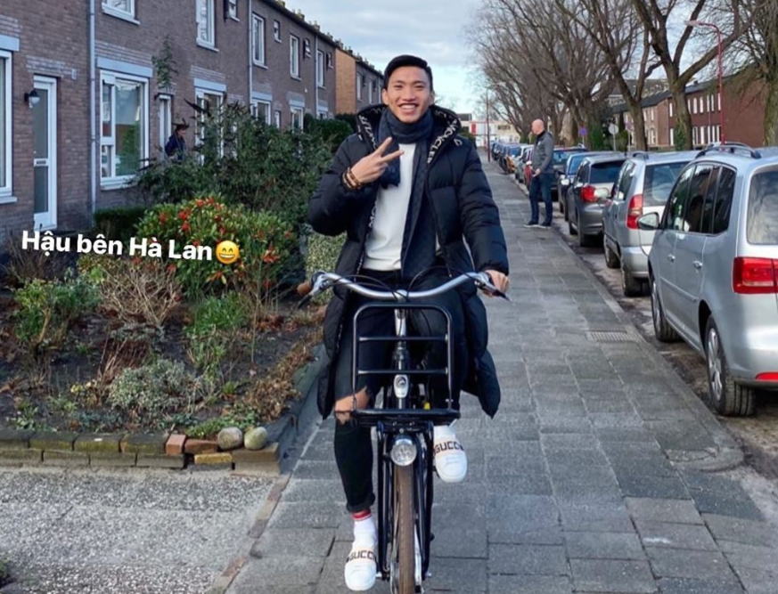 'Van Hau ben Ha Lan' va nhung lan cau thu bat trend tren mang hinh anh