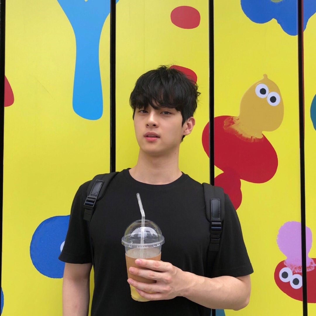 hot boy ngoi hoc anh 7