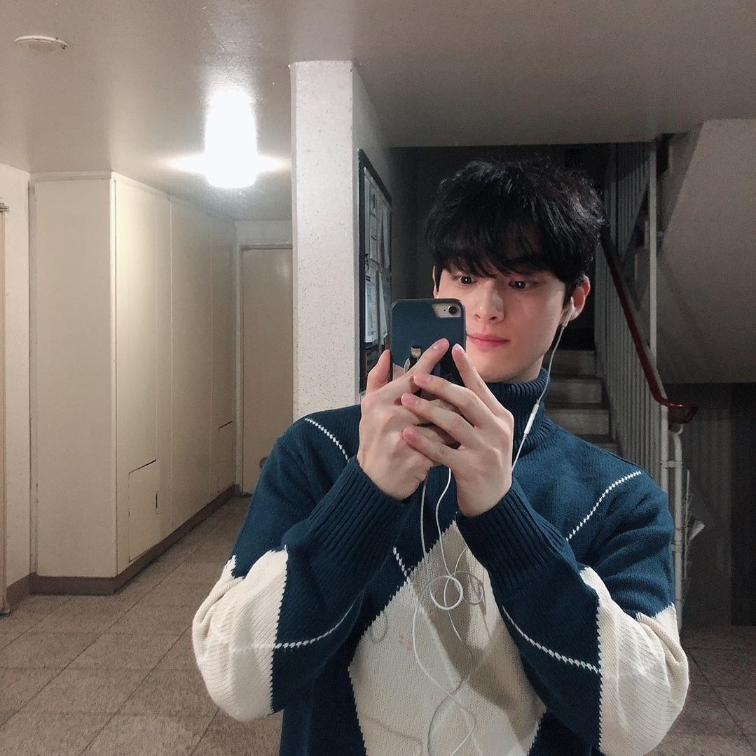 hot boy ngoi hoc anh 10