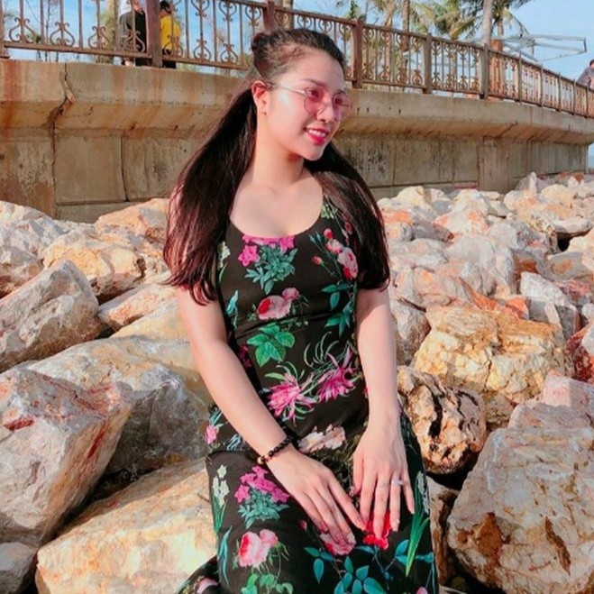 ban gai cau thu anh 6