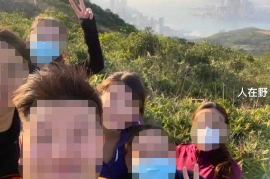 Sep cho o nha tranh dich corona, nhan vien lai bo di choi hinh anh