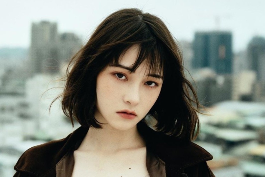 Nguoi mau lai gay chu y voi bieu cam bat bien khi lac vong hula hoop hinh anh