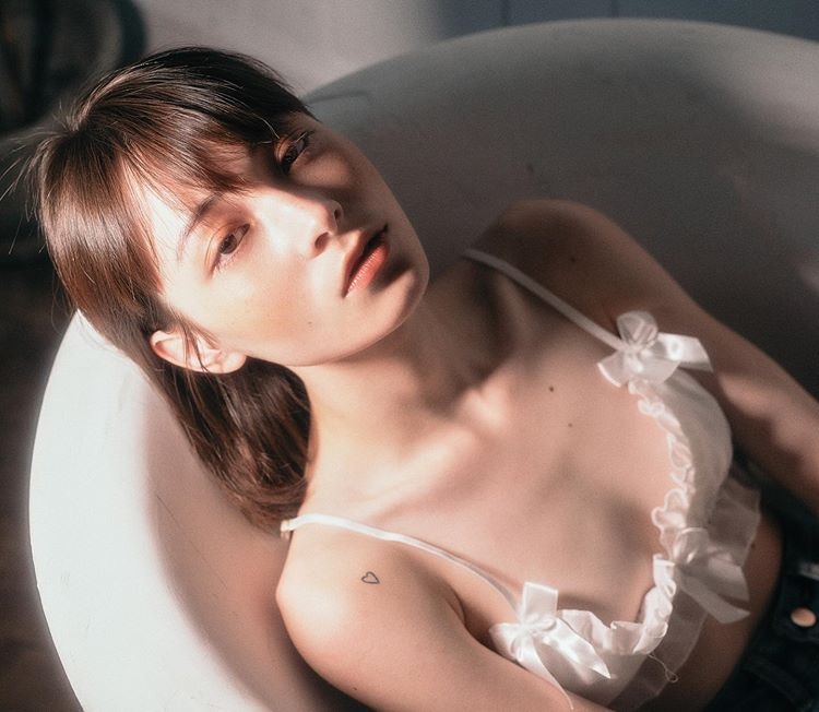 Hot girl lai Au A anh 2